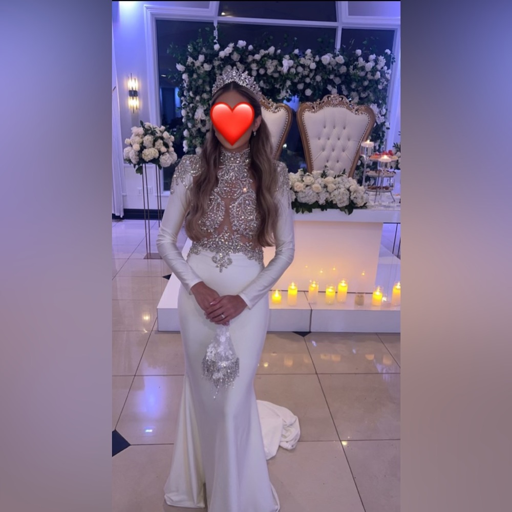 Wedding dress